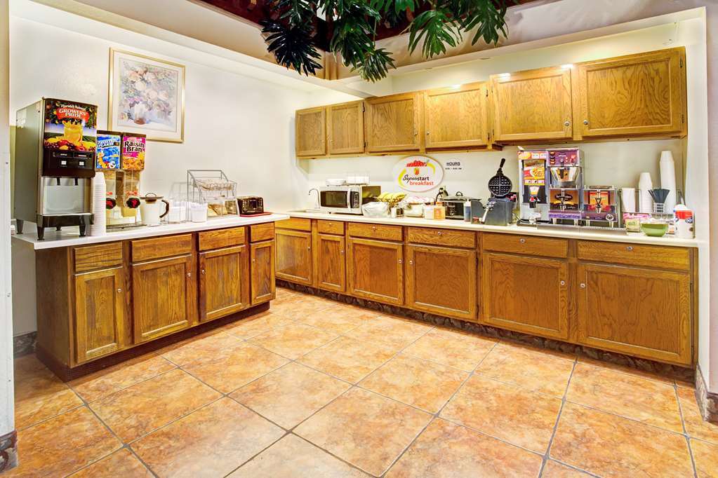 Super 8 By Wyndham Longmont/Twin Peaks Hotel Faciliteter billede